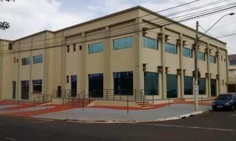 Imagem: IMÓVEL COMERCIAL COM 2 PAVIMENTOS - PRÓXIMO