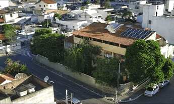 Imagem: Casa Duplex à venda com 6 quartos - Parque