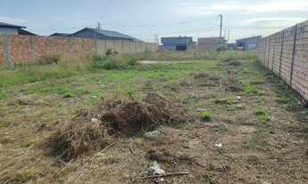 Imagem 2: Vendo terreno no bairro Manaíra, terreno fica na avenida cajueiro