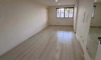 Imagem 7: Sala comercial na Avenida Paraná com 65,88m². Direto com proprietário