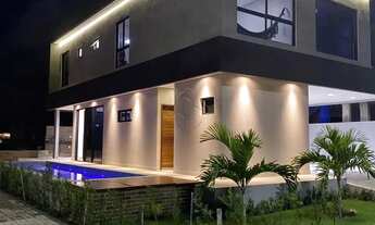 Imagem: Casa de Alto Padrão com Piscina e Energia