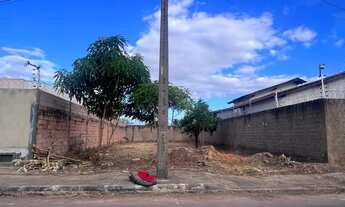 Imagem: Vende-se Terreno - Bairro Murilo Teixeira