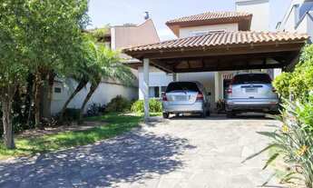 Imagem: Casa 3 suites e pátio no Terra Ville