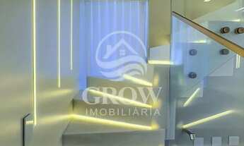 Imagem 4: Duplex Exclusivo em Jurerê com Suíte Master e Hidromassagem de Frente para o Mar