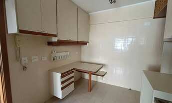 Imagem 5: Apartamento espaçoso com 3 quartos (1 suíte), 2 varandas e ótima localização!