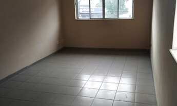 Imagem: Casa sobreposta alta, de 70m², com 2 quartos