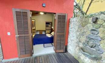 Imagem 5: Casa Térrea a 40m da praia de Camburi. Com 5 suítes e piscina. Locação por temporada somen