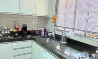 Imagem 4: Sobrado para venda tem 115 metros quadrados com 3 quartos no Chamonix - Londrina - PR