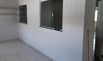 Imagem 6: Casa para aluguel e venda possui 70 metros quadrados em COHAB Anil I