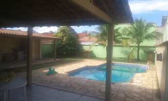 Imagem 2: Casa grande com piscina ( Itaipuaçu