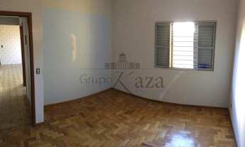 Imagem 5: Casa com Edícula - Bosque dos Eucaliptos - 3 Dormitórios - 250m²