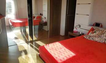 Imagem 4: Casa de condomínio sobrado para venda possui 379 metros quadrados com 4 quartos