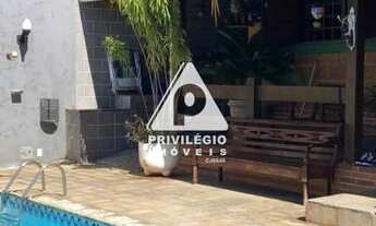 Imagem 2: Casa Triplex em Cosme Velho
