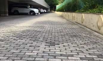 Imagem 4: Amplo 245 m2-4 quartos/2 suites (uma com closet) em Apipucos - Recife - PE