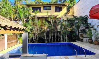 Imagem 3: Sobrado para venda tem 300 metros quadrados com 6 quartos em Boiçucanga - São Sebastião