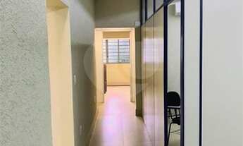 Imagem 6: Imóvel comercial ao lado do Mterô