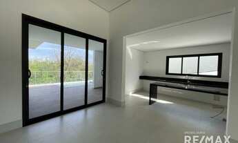 Imagem 5: Casa de condomínio térrea para venda tem 230 metros quadrados com 3 quartos