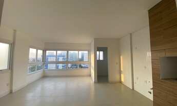 Imagem 4: 3 quartos novo de esquina! Ótima localização ao lado da Praça Flávio Boianovisky!