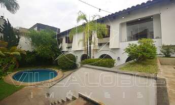 Imagem 4: Casa com piscina e muita iluminação natural