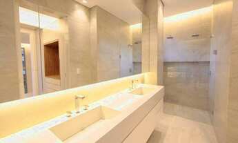 Imagem 6: Casa 341 m2 com projeto modernista em frente a praça - ambientes com plano aberto e nobrez