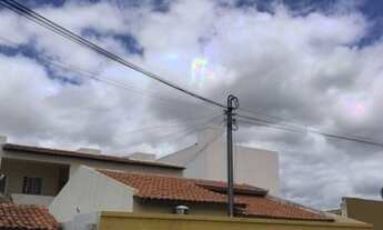 Imagem: Casa com quatro apartamento a venda