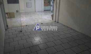 Imagem: Excelente loja de galeria no coração de