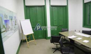 Imagem 5: Casa comercial com 8 salas e varanda em Botafogo