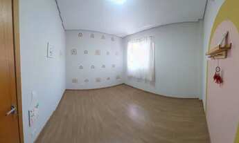 Imagem 4: Sobrado em condomínio fechado 3 quartos 1 suíte 133m² no Jd. Santiago 2