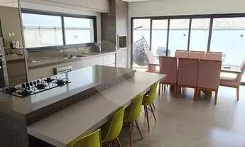 Imagem 5: Lindo sobrado a venda no condomínio Reserva Ermida I