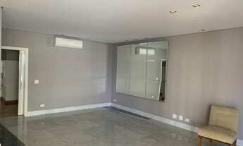 Imagem 5: Alugo lindo apto com 3 amplas suítes e 4 vagas no melhor do Itaim ha poucos passos do Pq d