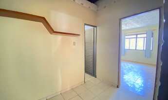 Imagem 4: Casa para venda com com 4 quartos em Setor Coimbra próx ao setor oeste- Goiânia - Goiás