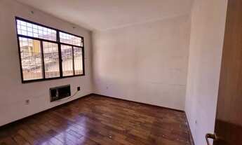 Imagem 5: EXCELENTE CASA TRIPLEX COM PISCINA PARA ALUGUEL EM VILA DA PENHA