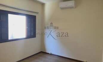 Imagem 4: Casa de condomínio para aluguel tem 150 metros quadrados com 3 quartos