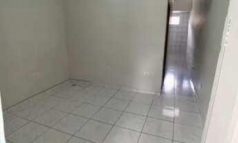 Imagem 3: Aluga se casa 3 peças no capão raso com garagem!