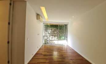 Imagem 2: Apartamento com varanda, 3 quartos, indevassavel , 2 vagas na escritura!