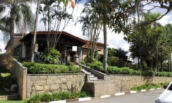 Imagem 2: Casa de Condomínio com 5 Dormitórios à Venda em Arujazinho II, 400 m²