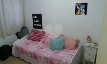 Imagem 5: Apartamento Térreo, dois dormitórios, garagem no parqueamento. [VP