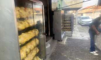 Imagem 2: Loja de assados! somente fim de semana