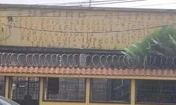 Imagem 2: Imóvel para venda possui 360 metros quadrados com 10 quartos, 4 banheiros, copa-cozinha, g