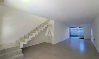 Imagem 4: Sobrado Geminado com 1 suíte(s) mais 2 quarto(s) à venda no bairro Santo Antônio em Joinvi