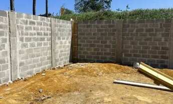 Imagem 2: Terreno à venda em Guarapari-ES: Oportunidade de Investimento - Dois Lotes Murados, Escrit