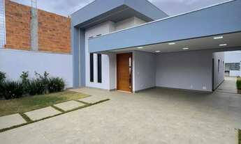 Imagem 3: Casa tTérrea no Bairro Ibituruna com Piscina- Montes Claros - MG