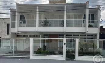 Imagem: Espaçosa casa semimobiliada para aluguel