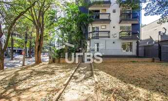 Imagem 5: Prédio comercial na esquina da Avenida 136 Setor Marista