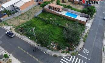 Imagem: Terreno de esquina à venda, estuda troca
