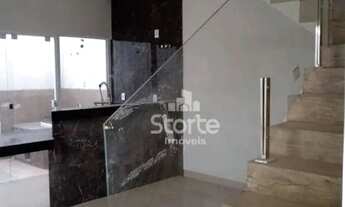 Imagem 2: Casa com 3 dormitórios para alugar, 111 m² por R$ 3.150,00/mês - Novo Mundo - Uberlândia/M
