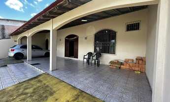 Imagem 2: Casa ampla de 4/4 à venda no Conjunto Tapajós