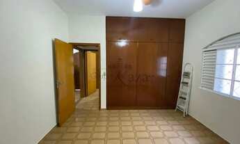 Imagem 7: Oportunidade - Casa - Jardim Uirá - 2 Dormitórios - 104m²