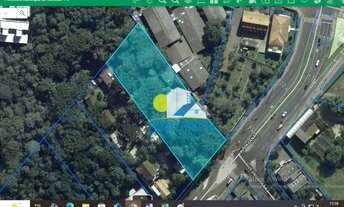 Imagem 2: Excelente terreno na Av Paraná, no Santa Cândida, uma chácara urbana