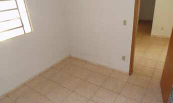 Imagem 7: Casa Próxima ao Centro no Bairro de Lourdes 2 quartos, Garagem para 2 Carros, Veja